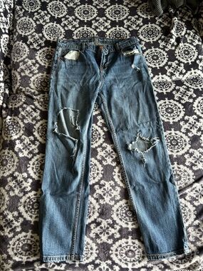 Old Navy Distressed Women's Jeans